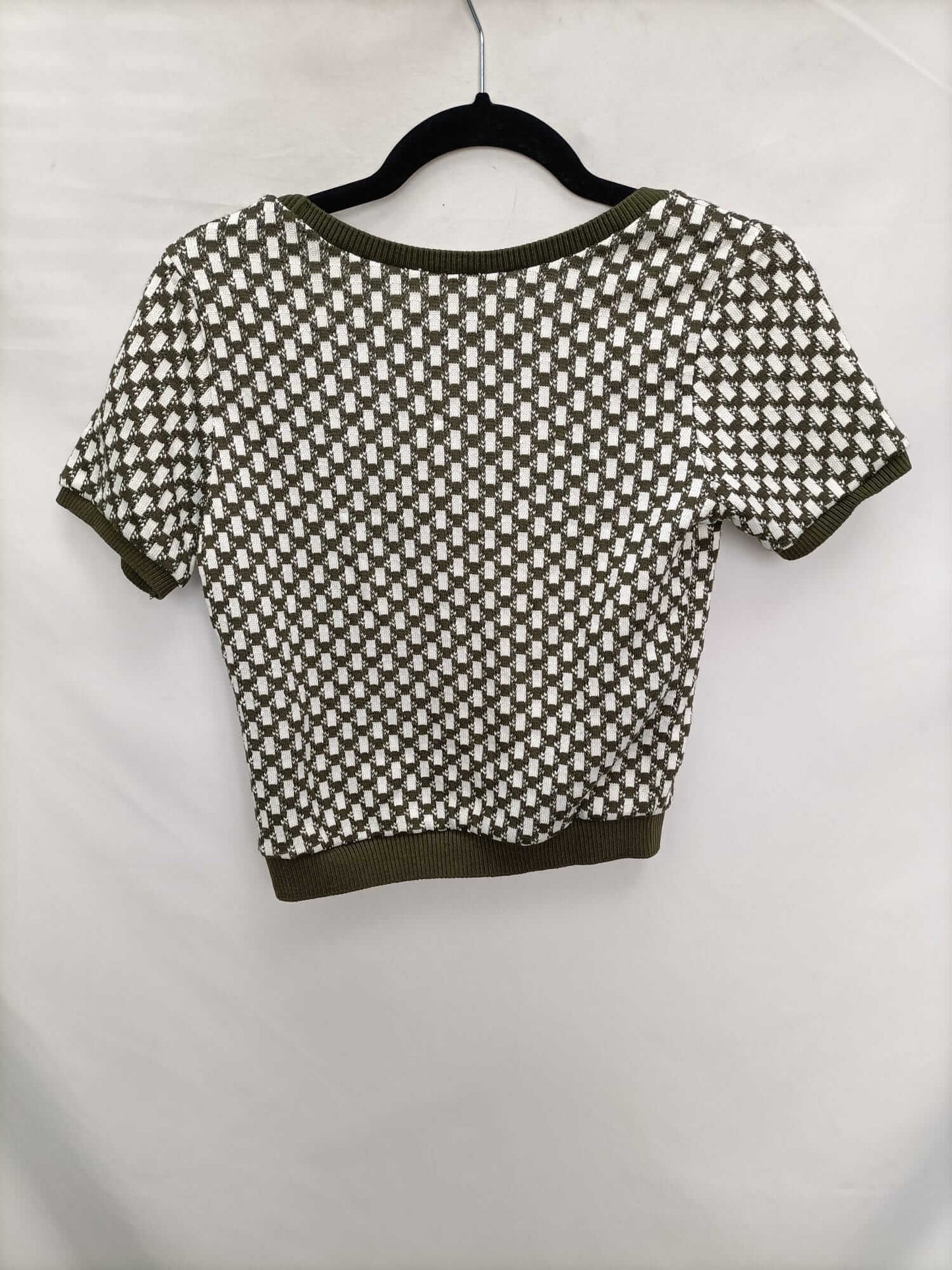 ZARA. Green Ts knit top