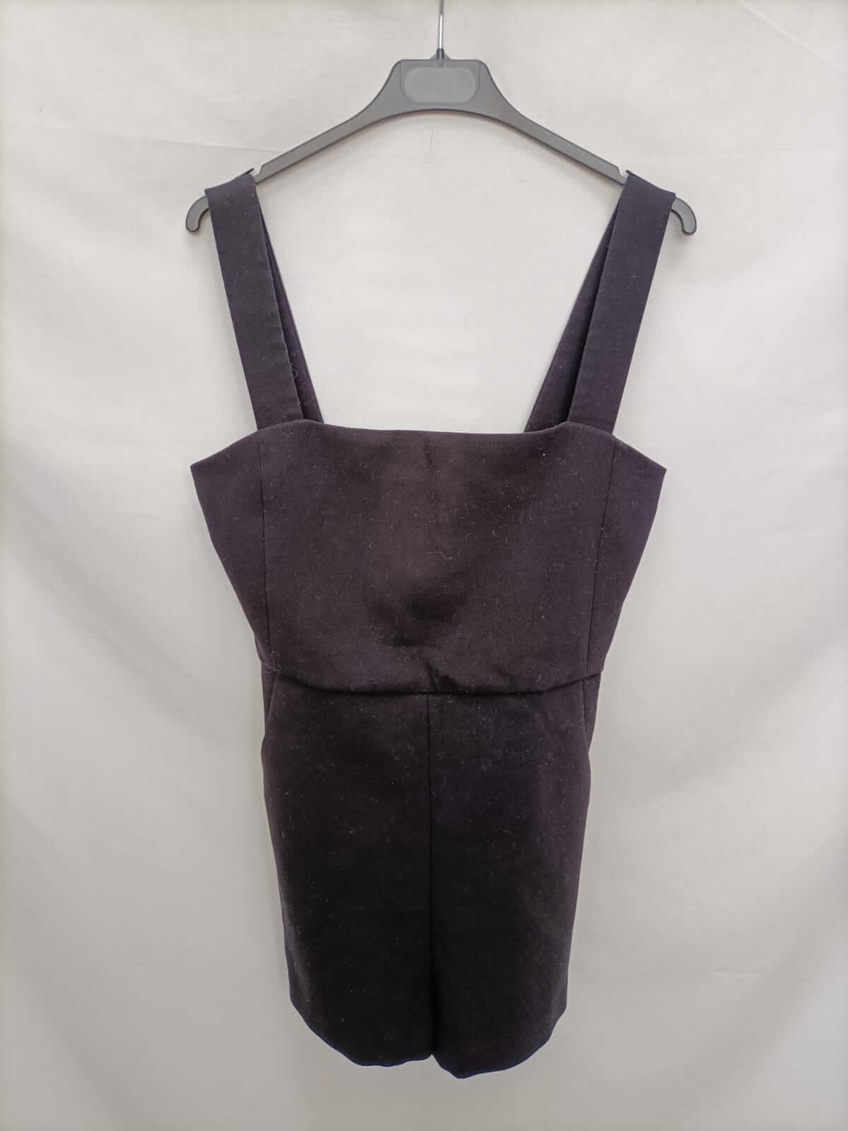 ZARA.Mono negro vestir T.s