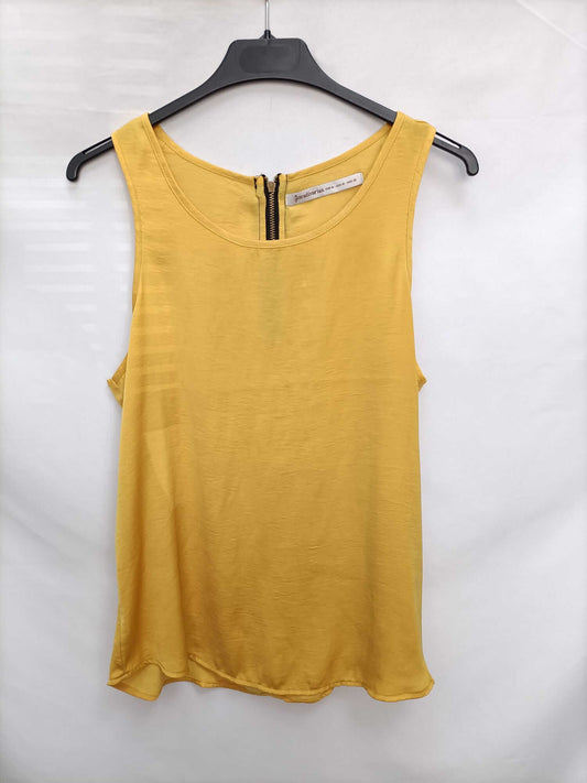 STRADIVARIUS.Top amarillo básico T.m
