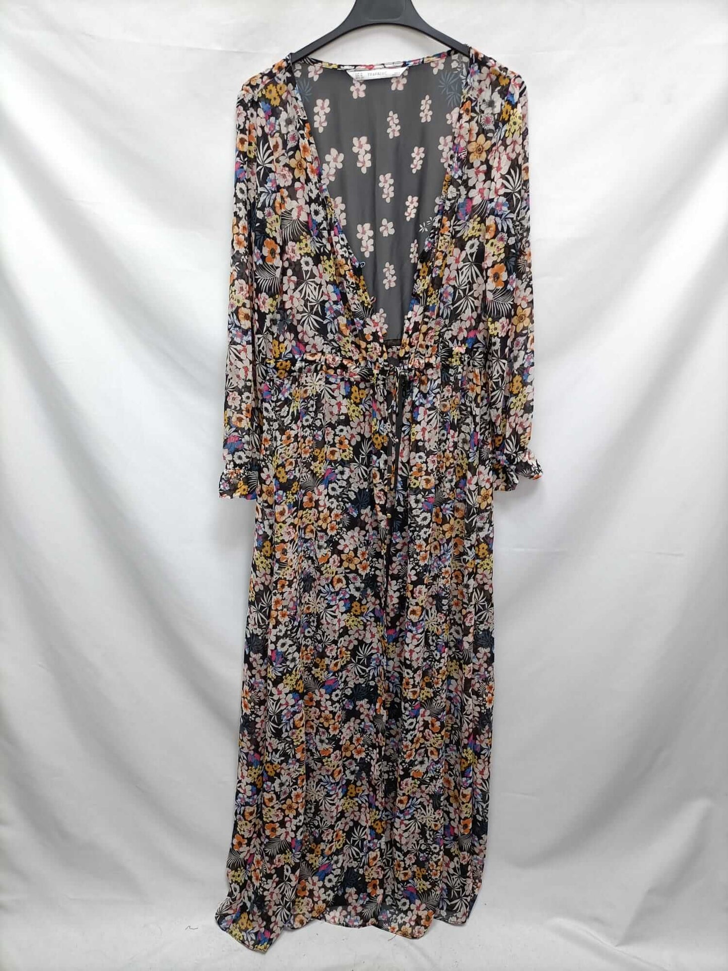 ZARA.Black floral dress/kimono Tm