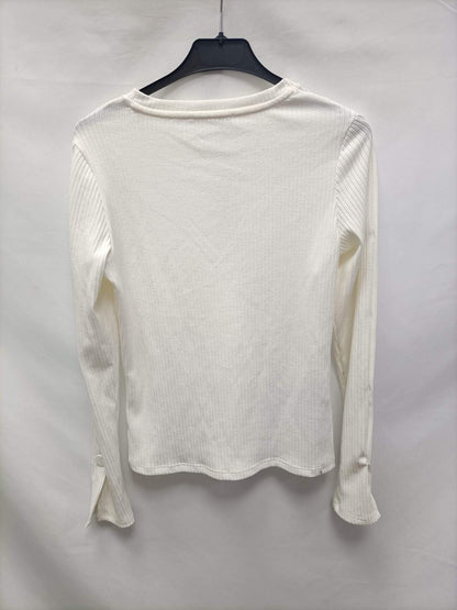 MANGO. Camiseta canalé T.xs