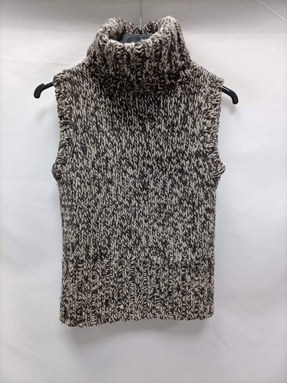 PULL&amp;BEAR. Sleeveless Ts sweater