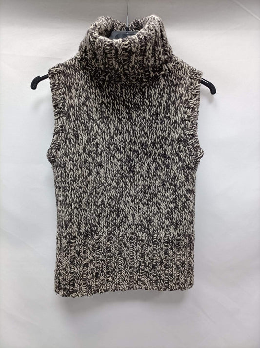 PULL&amp;BEAR. Sleeveless Ts sweater