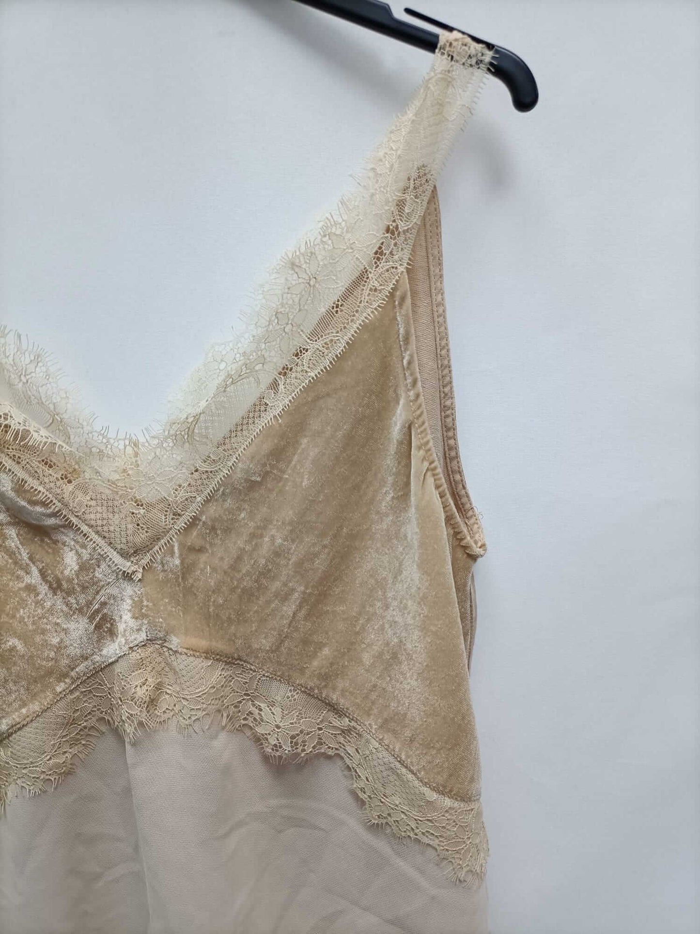 ZARA.Top nude lencero doble textura T.m