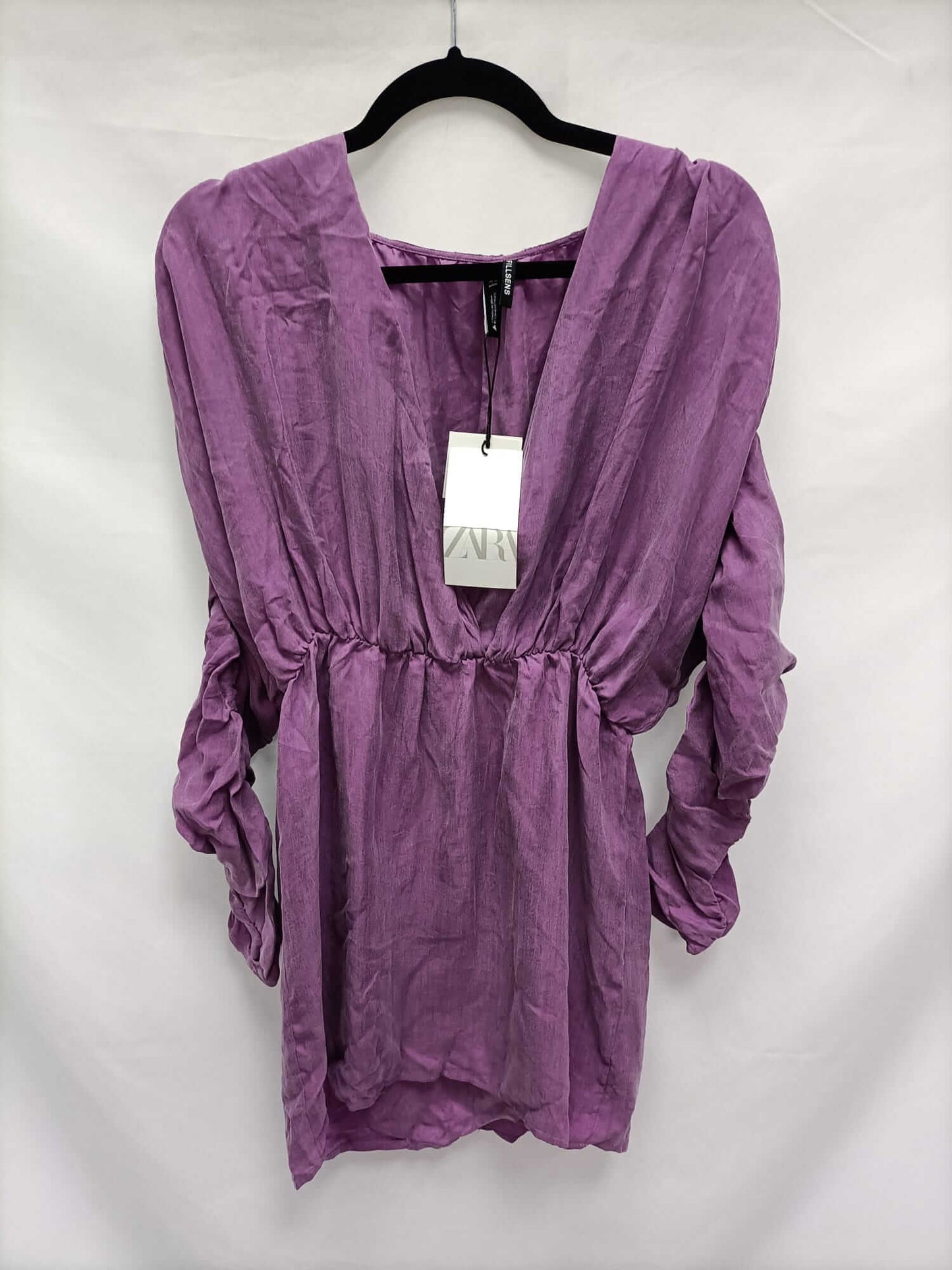 ZARA.Vestido corto lila T.m