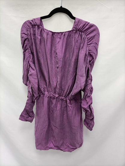 ZARA.Vestido corto lila T.m