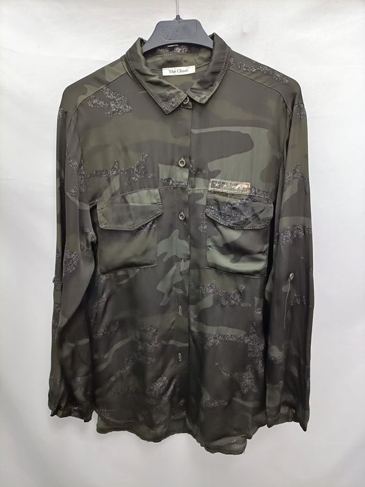 THE CLOSET.Blusa camuflaj T.m/l