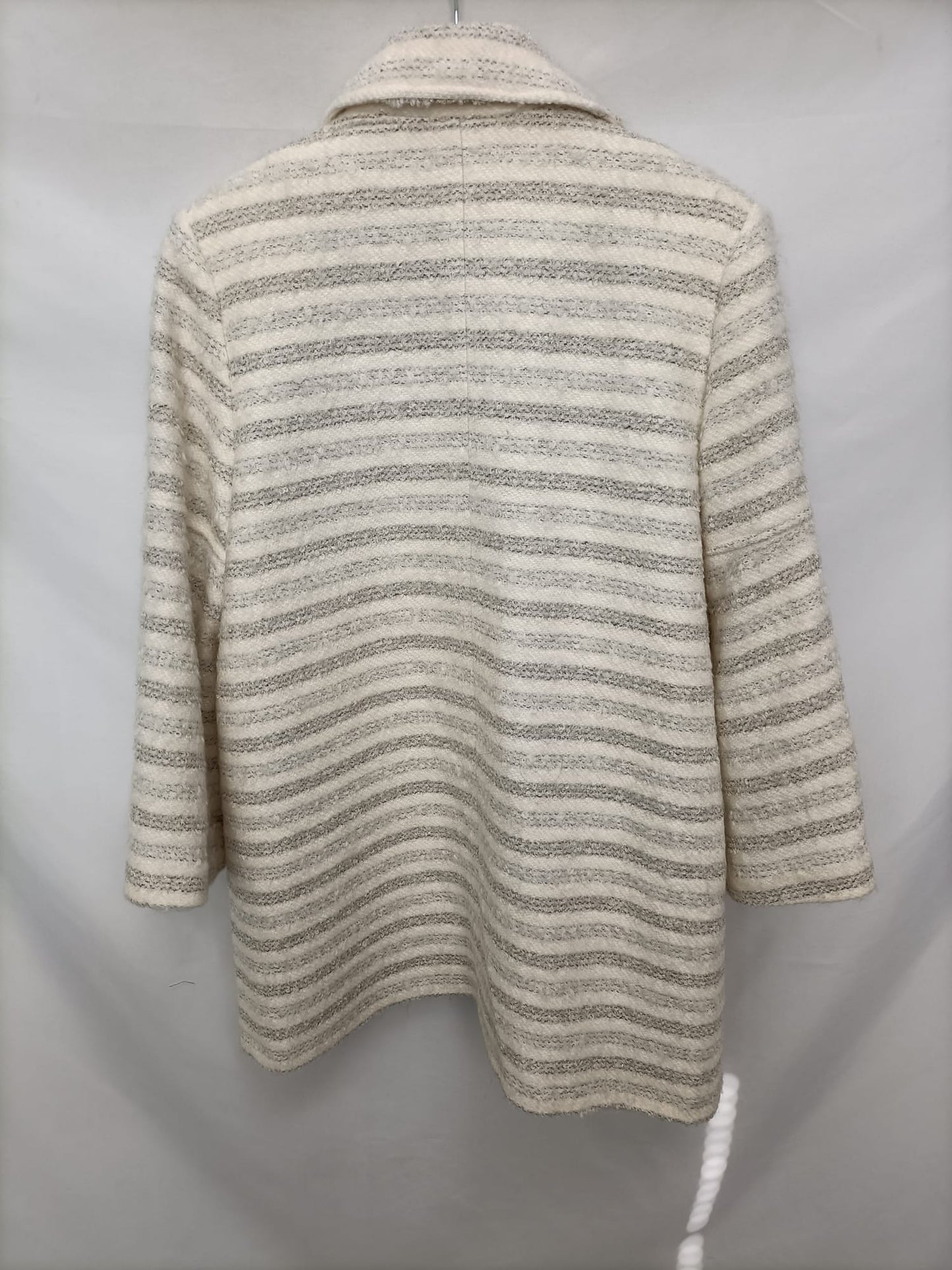 ICIAR Y CANDELA.Abrigo beige T.44