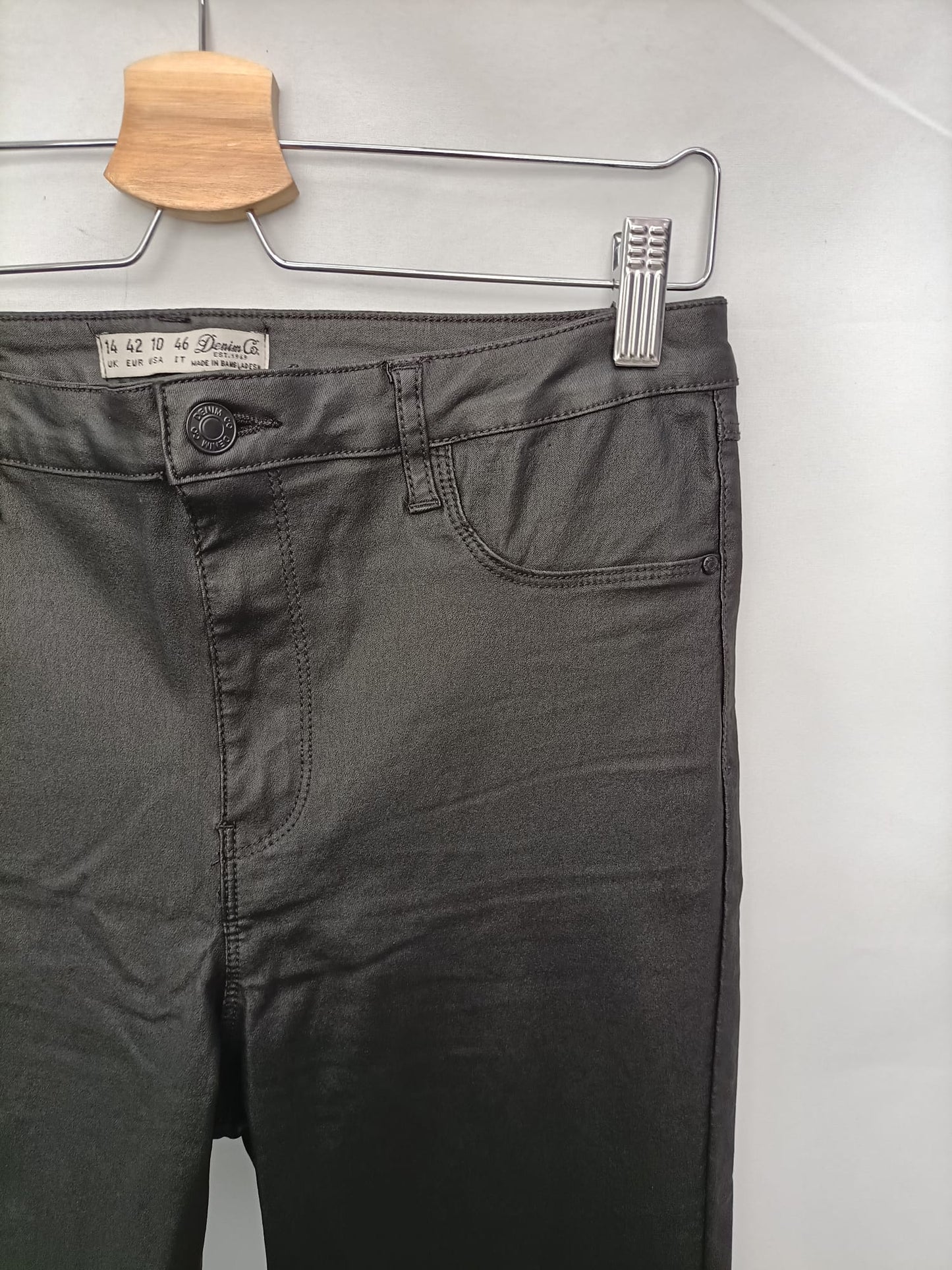 PRIMARK. Waxed skinny trousers size 42