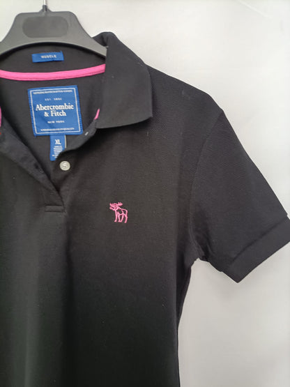 ABERCROMBIE.Polo negro T.XL