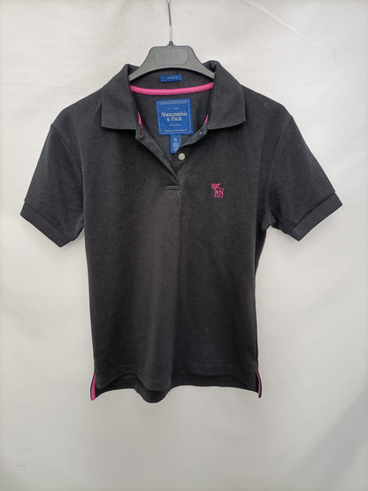 ABERCROMBIE.Polo negro T.XL