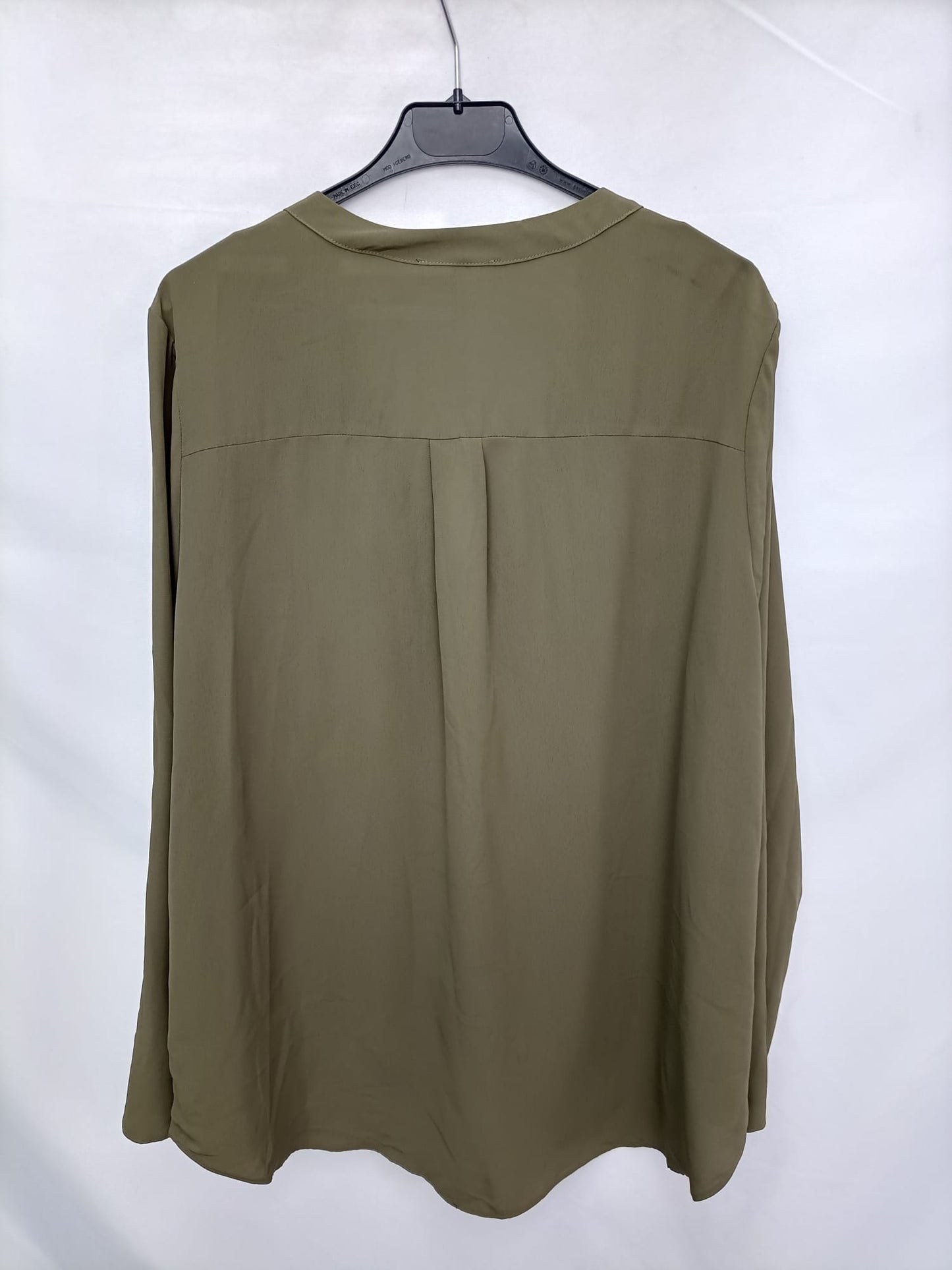 PRIMARK.Khaki green blouse T.46