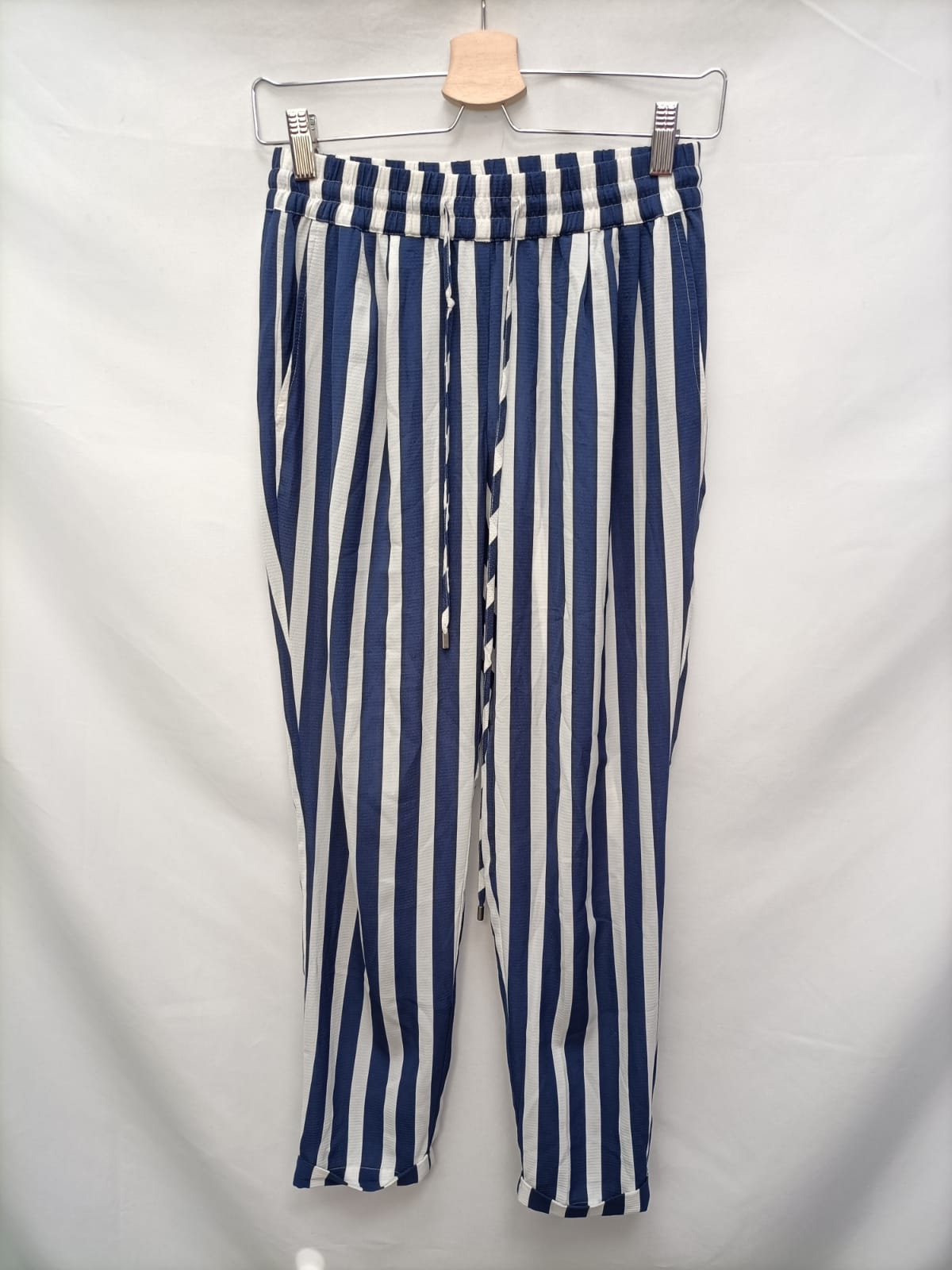 ZARA. Pantalón fluido rayas T.xs