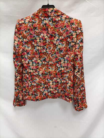 ZARA.Blazer flores T.xs