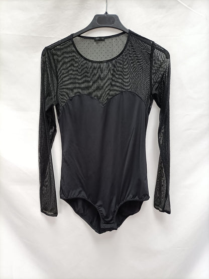 OYSHO.Body negro plumeti T.s