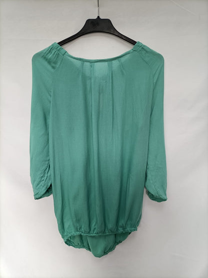 OTRAS. Blusa verde agua lazada Tu (s/m)