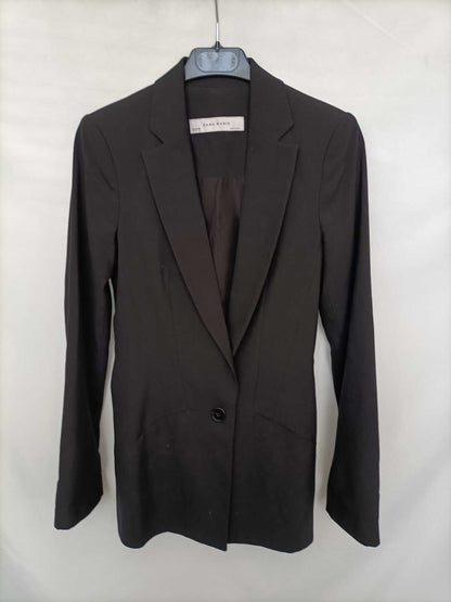 ZARA.Blazer negra básica entallada T.xs
