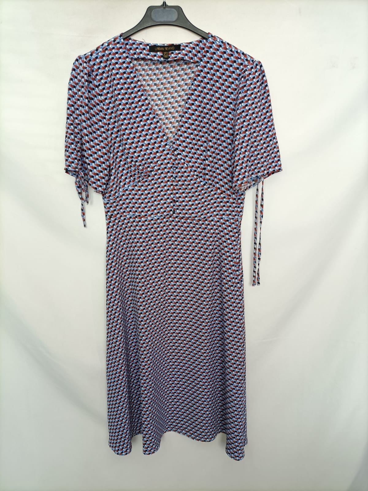 URBAN REVIVO.Vestido midi azul y burdeos T.38