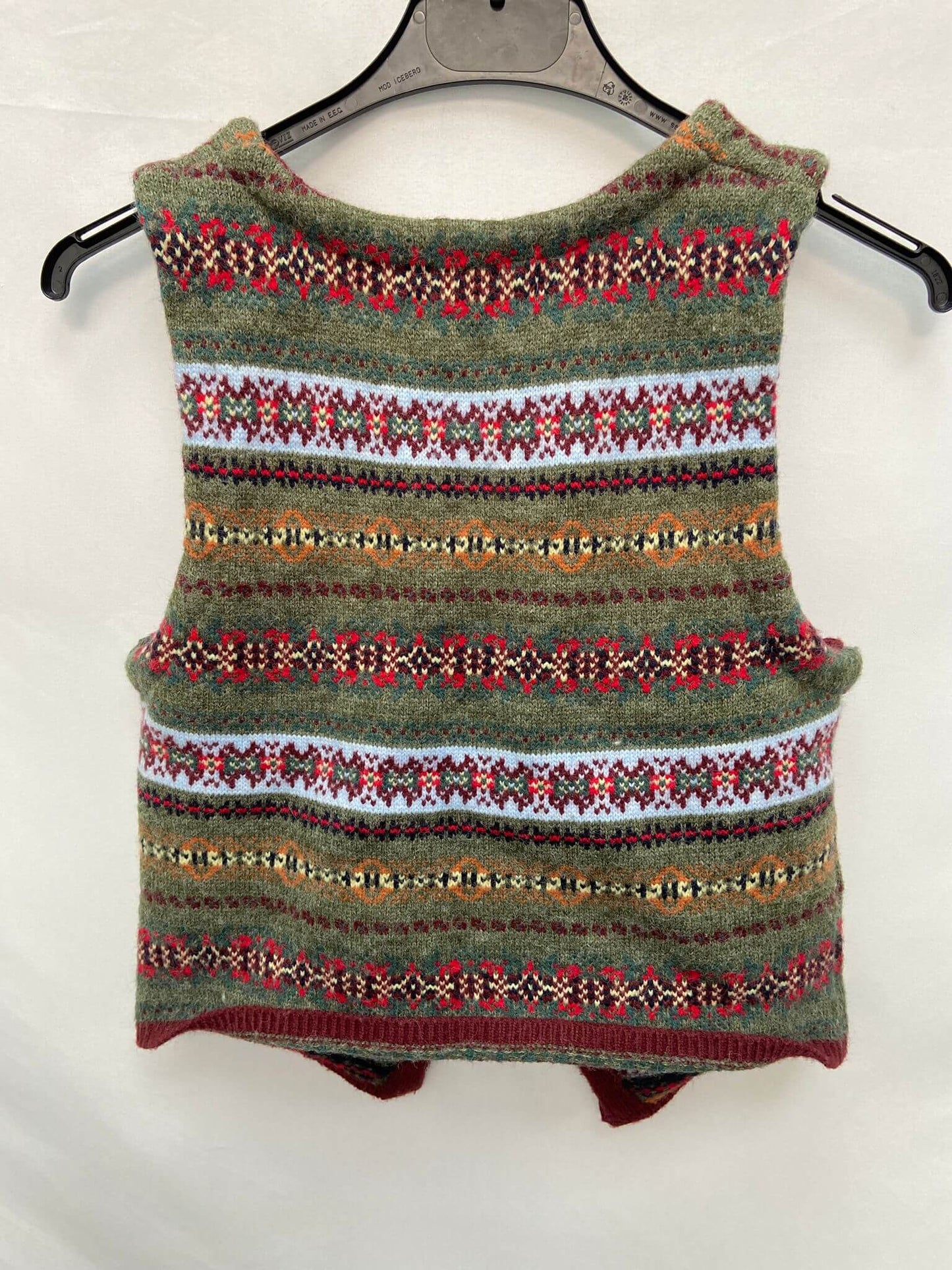 ZARA.Chaleco estampado botones joya T.m