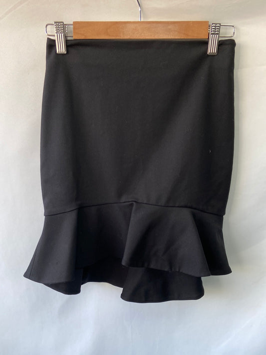 ZARA. Black flounced skirt T.xs