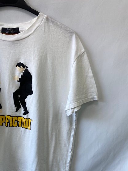BERSHKA. Camiseta blanca "pulp fiction" T.s