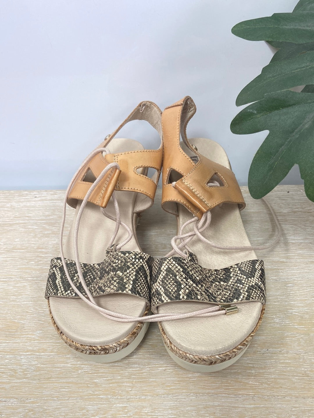 PIKOLINOS.Sandalias cuerdas T.37