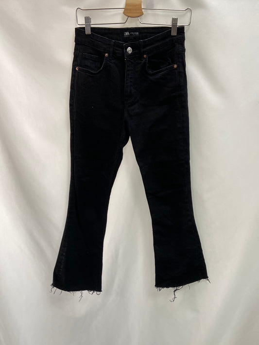 ZARA. Cropped jeans size 36