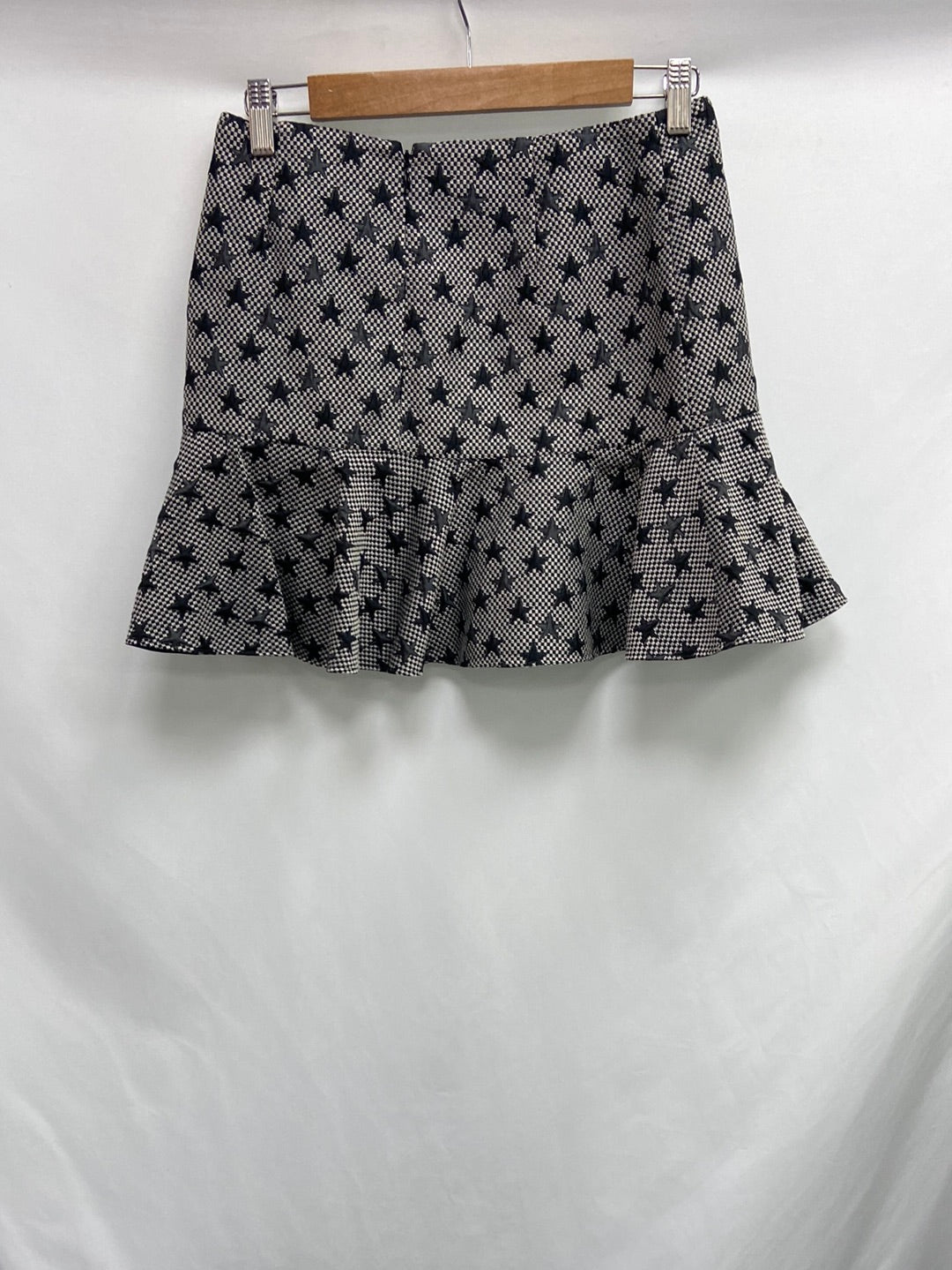 RED VALENTINO. Falda corta estrellas T.40