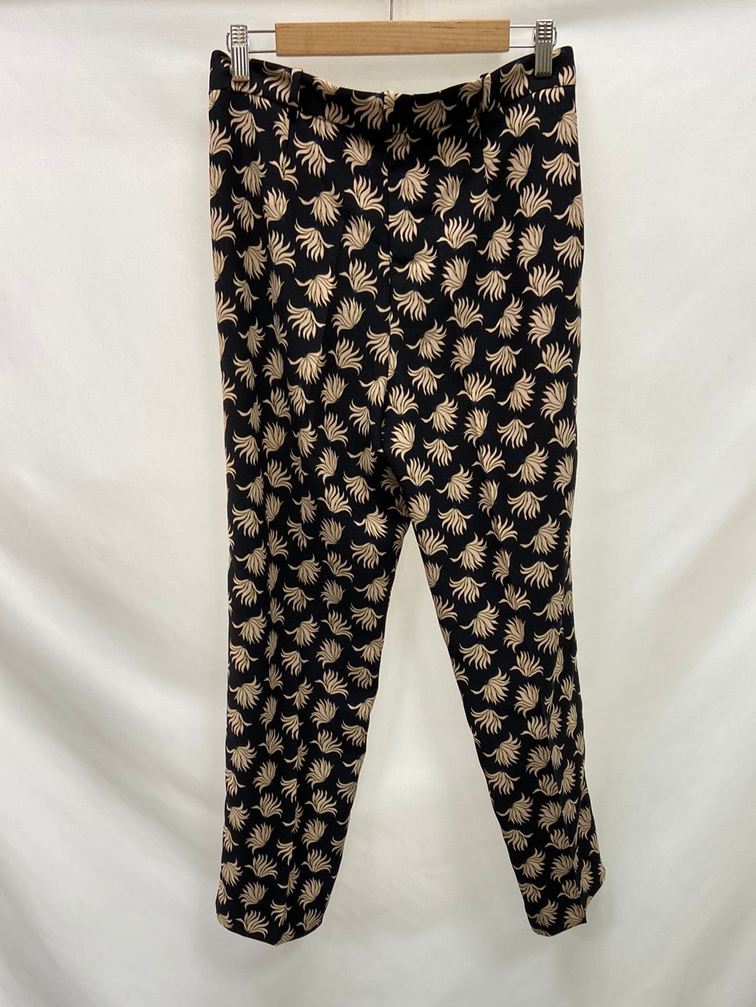 MANGO.Pantalones formales estampados T.38