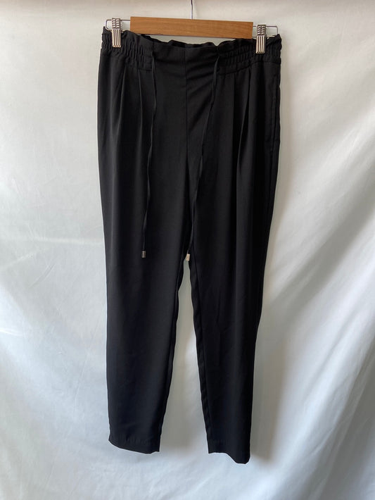 ZARA. Relaxed black trousers S.XS