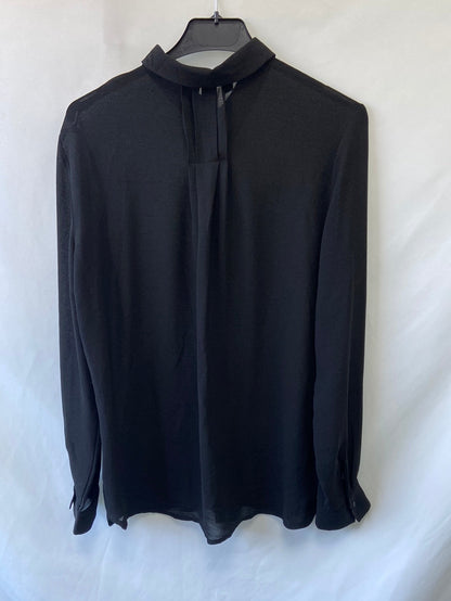 MANGO.Camisa negra T.S