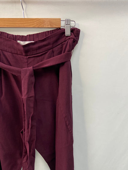 SFERA. Pantalón burdeos de vestir T.s