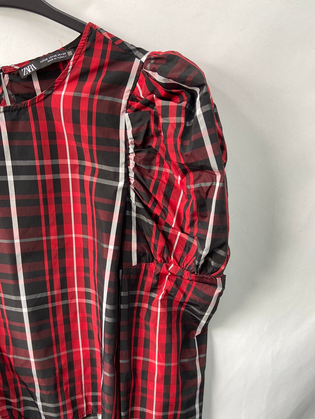 ZARA.Top/blusa cuadros mangas abullonadas T.xs