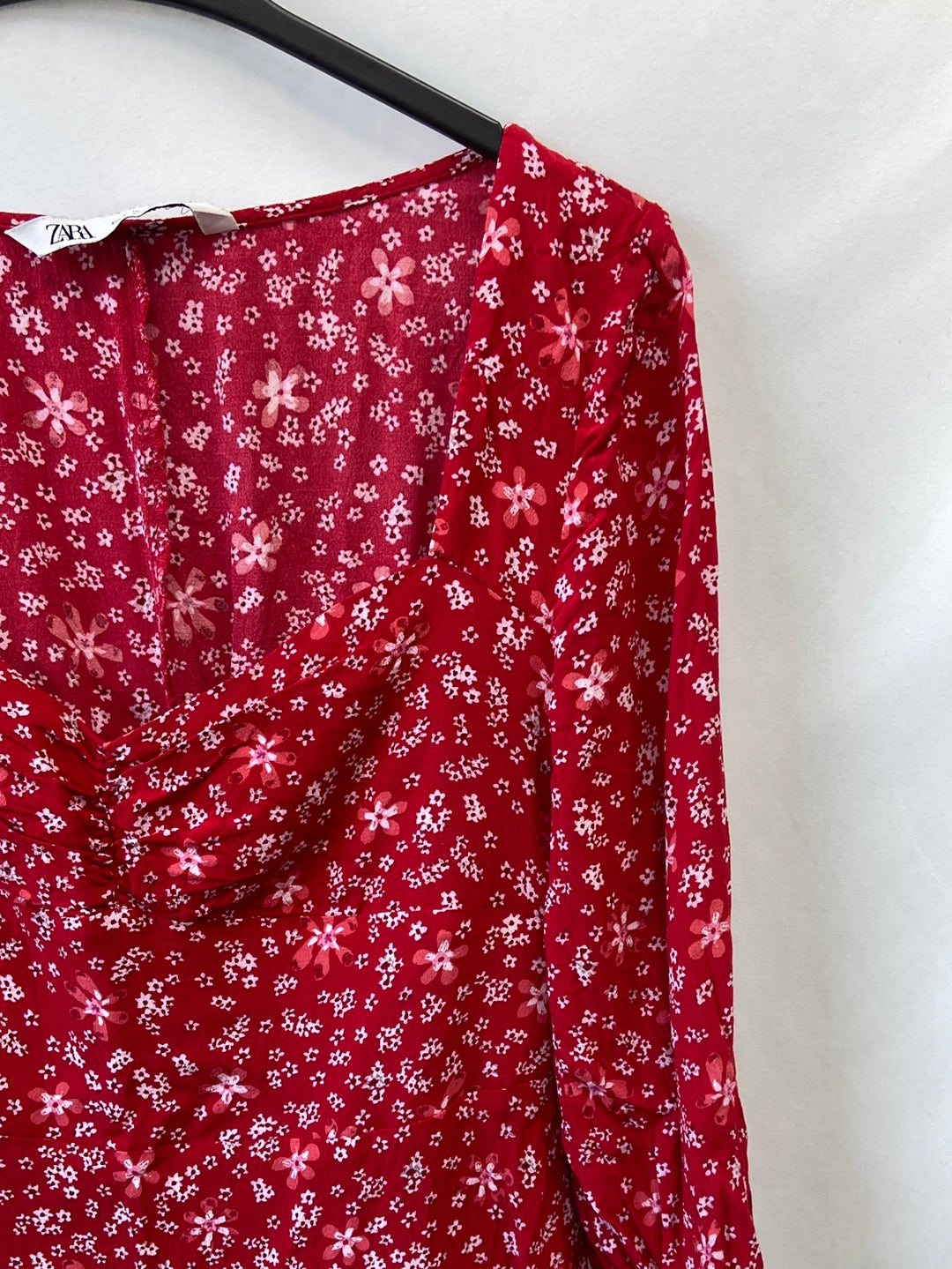 ZARA. Red floral dress TM