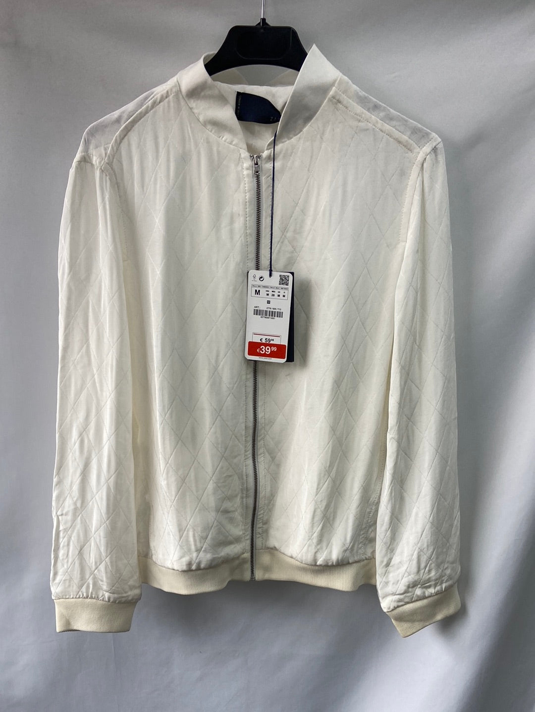 ZARA. Bomber blanca T.m