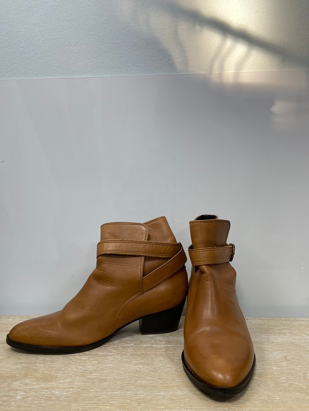 BIMBA Y LOLA. Camel leather ankle boots size 38 (Tara)