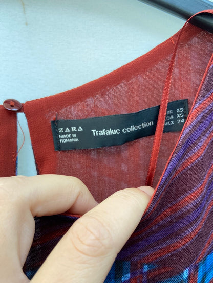 ZARA. Short printed dress T.xs