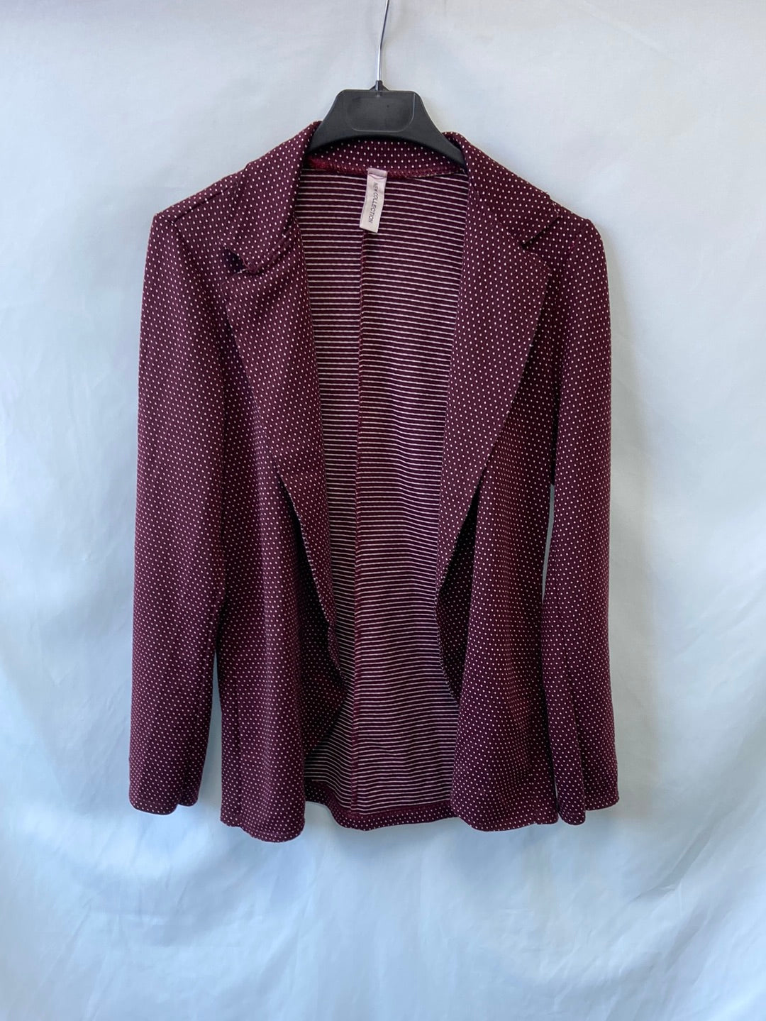 NEW COLLECTION.Blazer burdeos topos T.S