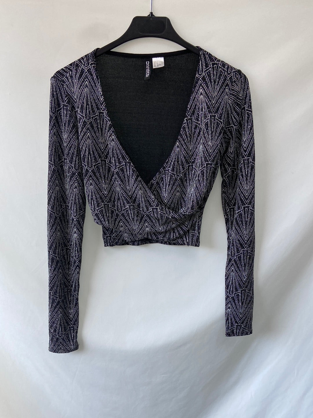 H&M.croptop hilos plateados T.S