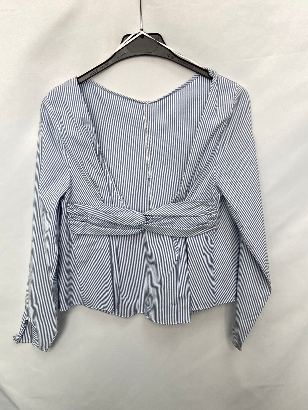 ZARA. Open back striped top Ts