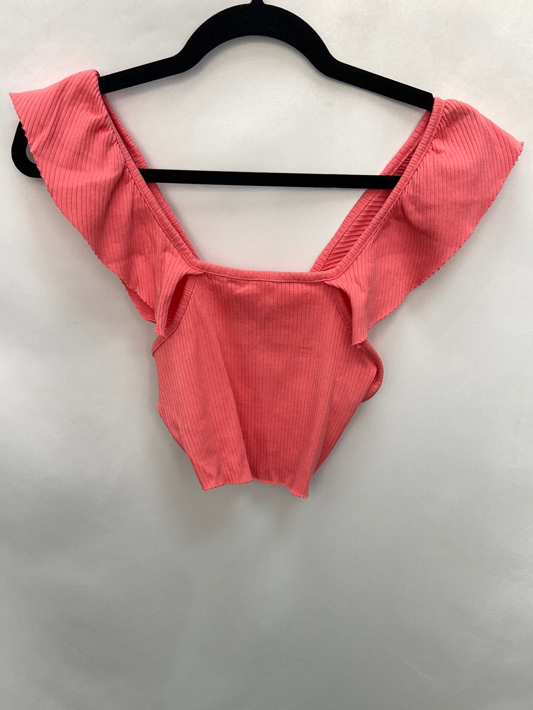 ZARA. Pink ruffled crop top with Ts