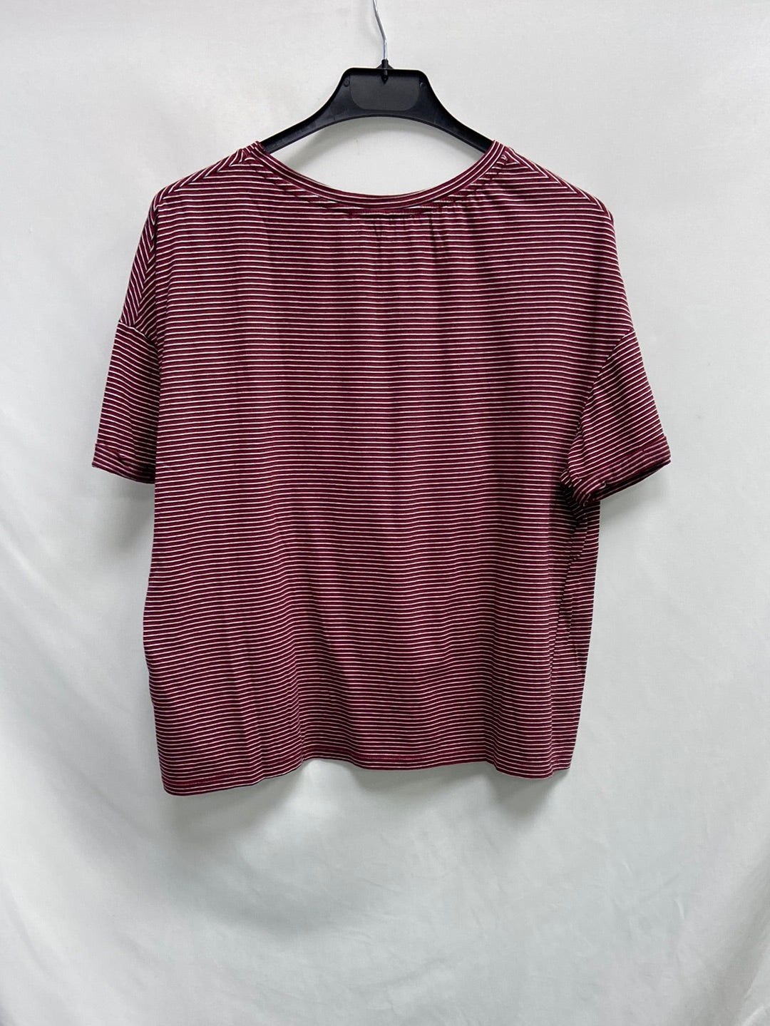 ZARA. Camiseta burdeos rayas T.s