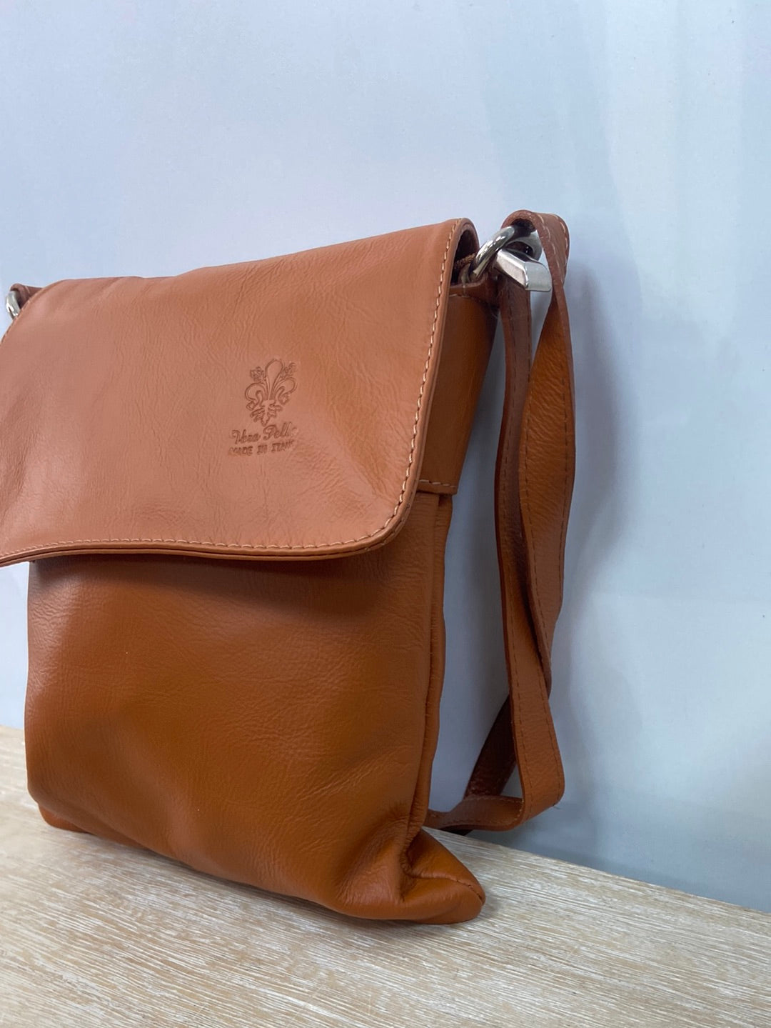 VERA PELLE.Bolso piel marrón