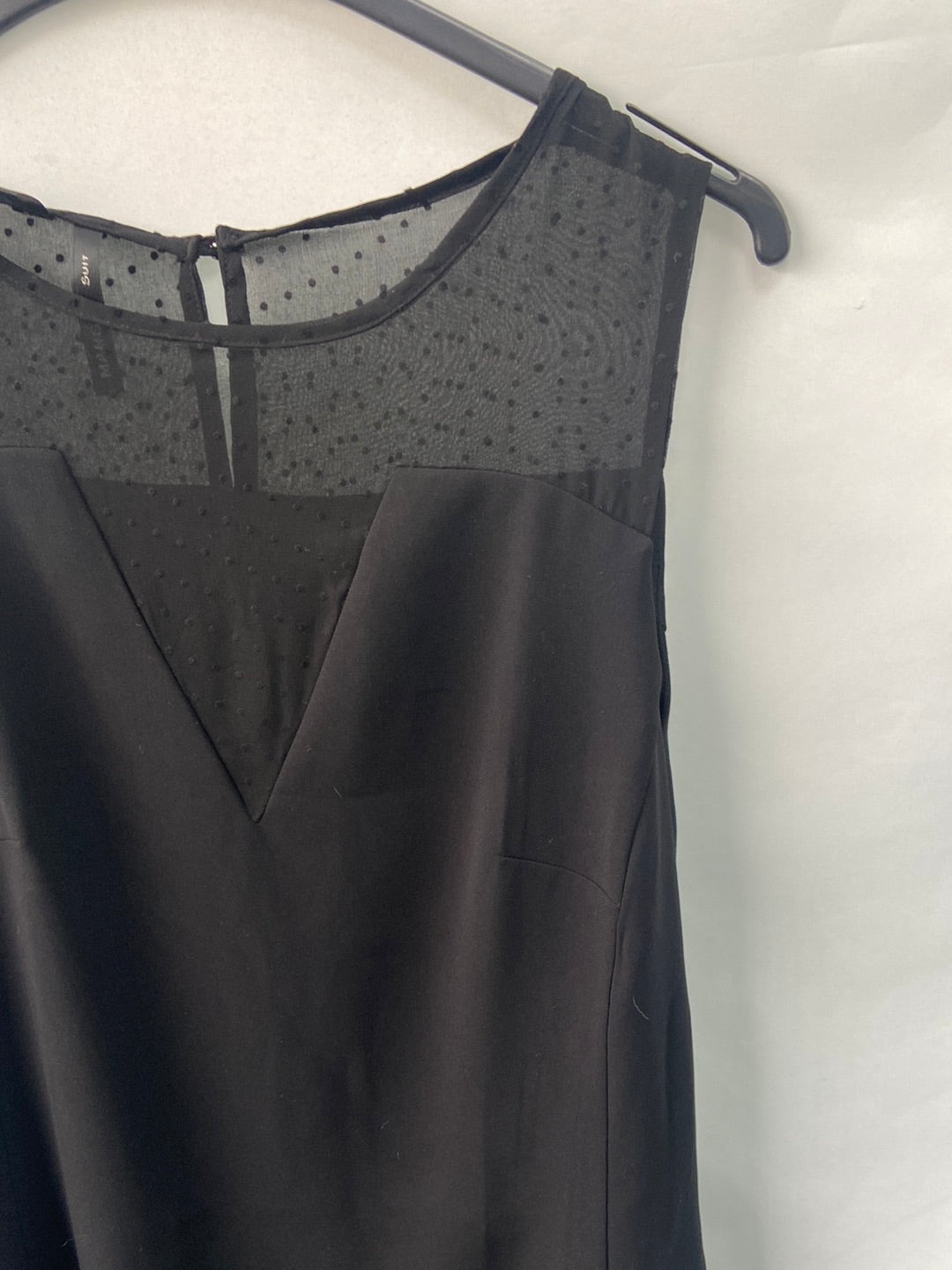 MANGO. Vestido negro hombros plumeti T.l