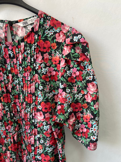 ZARA.Top flores T.S