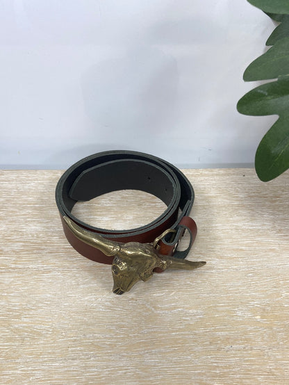 GENUINE LEATHER. Buffalo buckle belt T.80