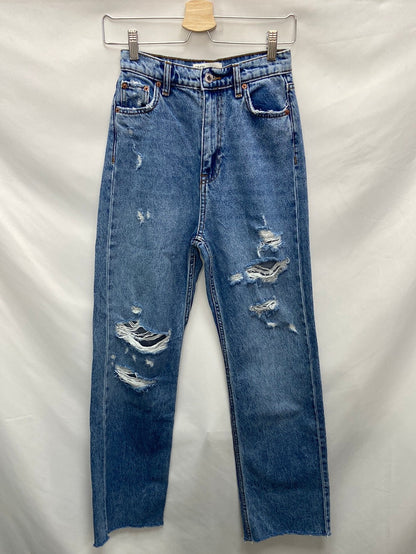 ZARA.Pantalones vaqueros rectos rotos T.34