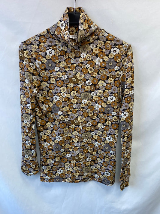 ANTIK BATIK.Perkins Ts/m floral neck top