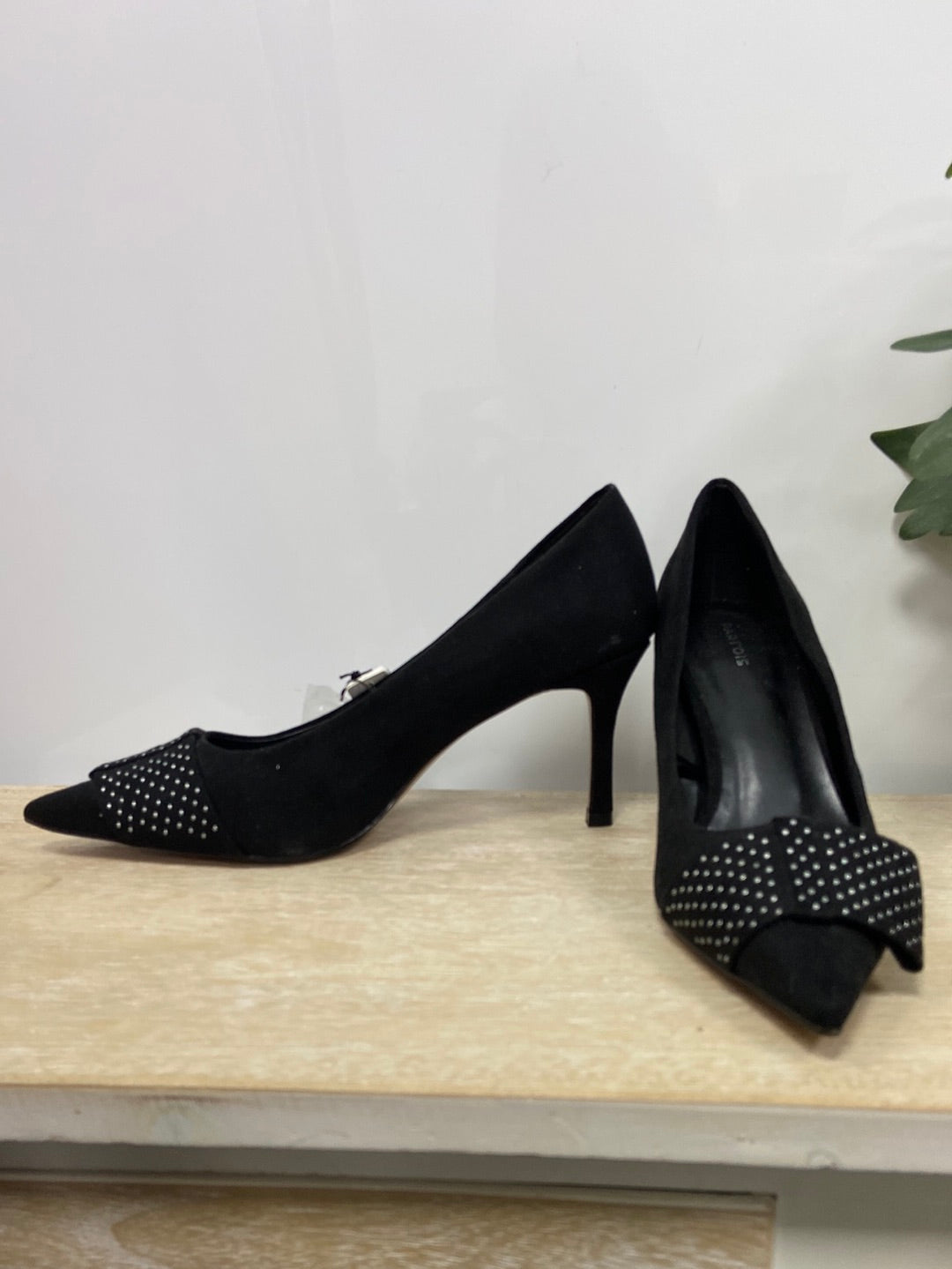 PARFOIS.tacones Stilettos lazada y tachuelas T.40