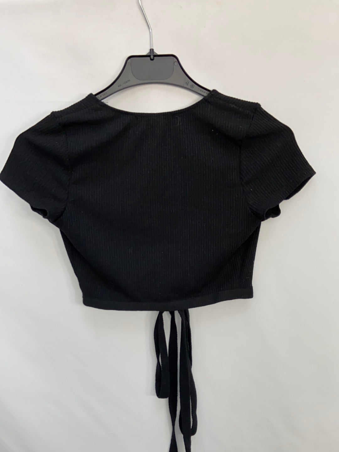 PULL&BEAR.Croptop negro canalé T.s